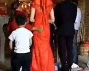 Độc Lạ Trung Quốc ! Chú rể địt cả cô dâu và phù dâu
