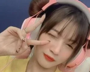Nữ Steamer May Zon Zon Htel lộ clip sex thủ dâm