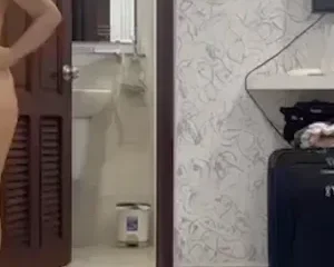 Clip: Buổi du lịch đáng nhớ cùng nhân tình.