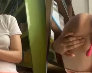 Clip: Gái ngoan học giỏi nứng lồn sẽ thế nào…