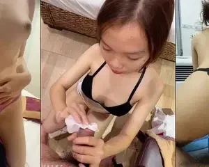Bé sugar baby nữ sinh cực phẩm làm gì em cũng nhẹ nhàng yêu chiều